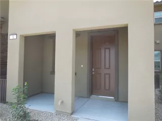 Photo #1: 2433819 Listing 