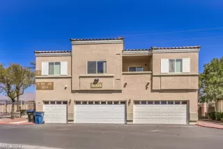 Photo #1: 2433831 Listing 