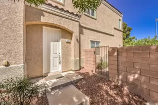 Photo #4: 2433831 Listing 