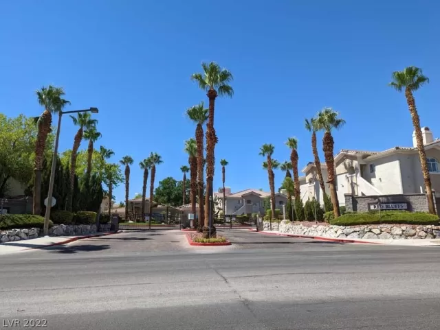 MLS: 2433922 Condo For Sale