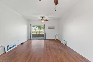 Photo #1: 2434008 Listing