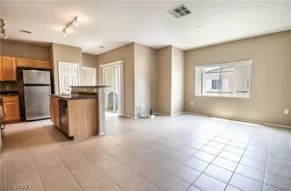 Photo #6: 2434011 Listing 