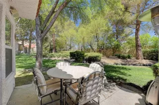 Photo #2: 2434098 Listing