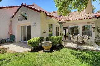 Photo #3: 2434098 Listing