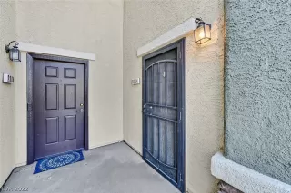 Photo #2: 2434133 Listing 