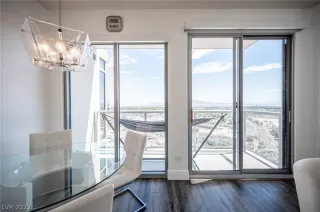 Photo #6: 2434191 Listing