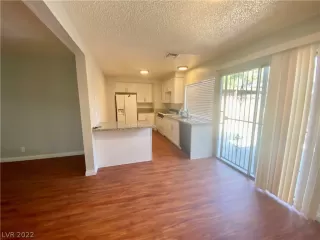 Photo #2: 2434197 Listing