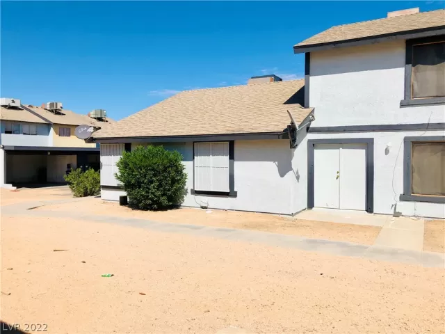 MLS: 2434213 Condo For Sale