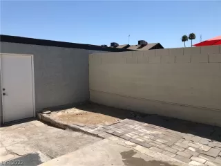 Photo #5: 2434213 Listing 