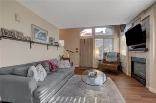 Photo #6: 2434233 Listing 