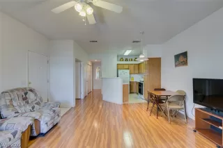 Photo #3: 2434340 Listing