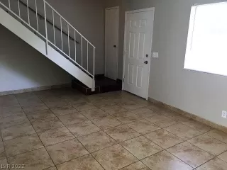 Photo #2: 2434351 Listing