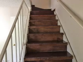 Photo #4: 2434351 Listing