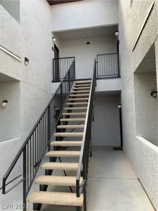 Photo #1: 2434357 Listing 