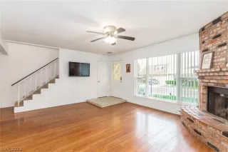 Photo #2: 2434364 Listing