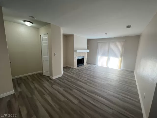 MLS: 2434368 Condo For Sale