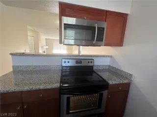 Photo #2: 2434368 Listing 