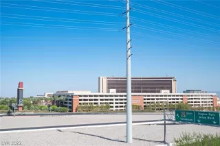 Photo #2: 2434382 Listing