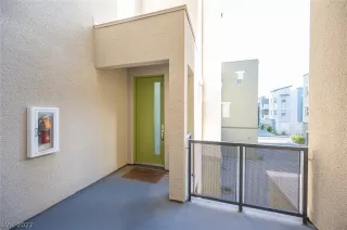 Photo #4: 2434382 Listing