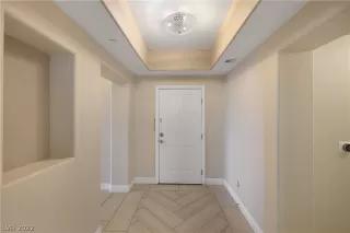 Photo #2: 2434387 Listing 