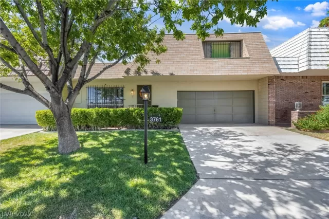 MLS: 2434397 Condo For Sale