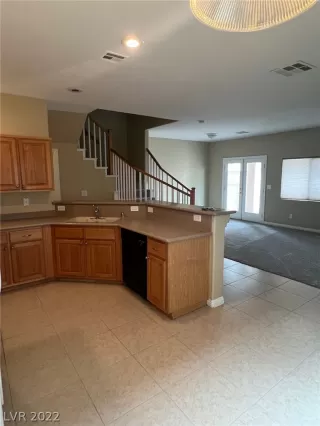 Photo #4: 2434412 Listing 