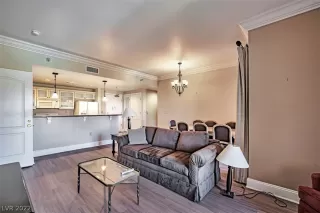 Photo #6: 2434415 Listing