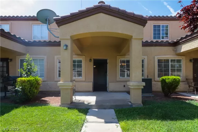 MLS: 2434437 Condo For Sale