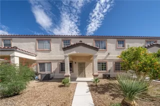 Photo #1: 2434443 Listing