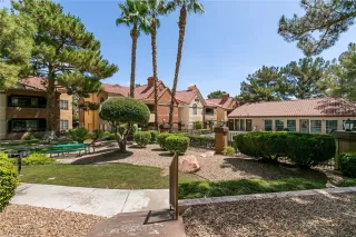 Photo #3: 2434536 Listing 