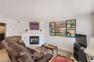 Photo #3: 2434577 Listing