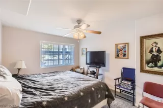 Photo #6: 2434577 Listing