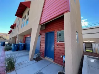 Photo #1: 2434621 Listing