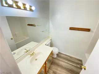 Photo #6: 2434634 Listing