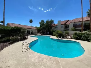 Photo #1: 2434641 Listing 