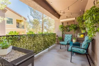 Photo #3: 2434649 Listing