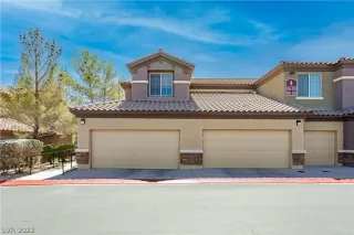 Photo #5: 2434649 Listing