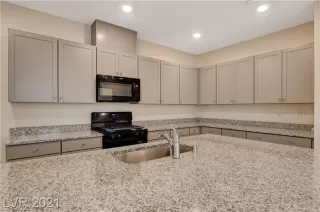 Photo #3: 2434664 Listing 