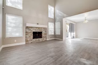 Photo #5: 2434670 Listing 