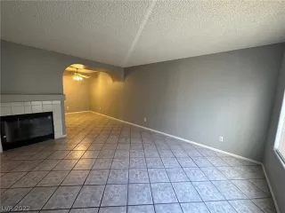 Photo #1: 2434681 Listing 