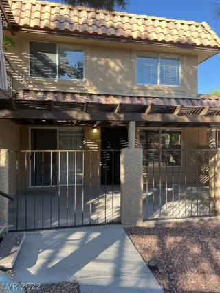 Photo #1: 2434743 Listing 