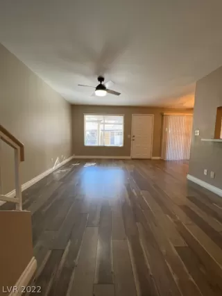 Photo #5: 2434743 Listing 