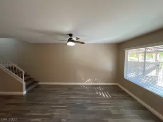 Photo #6: 2434743 Listing 