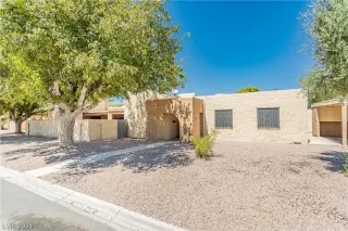 Photo #1: 2434799 Listing