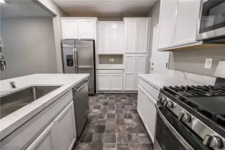 Photo #4: 2434867 Listing 