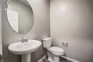 Photo #5: 2434867 Listing 