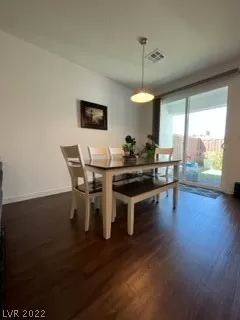 Photo #5: 2434877 Listing