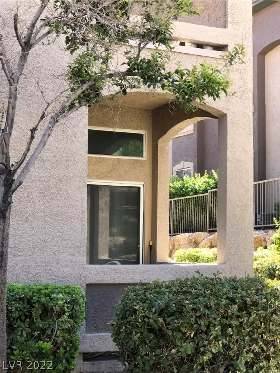 MLS: 2434919 Condo For Sale