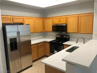 Photo #2: 2434919 Listing