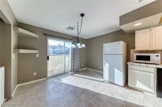 Photo #4: 2434986 Listing 